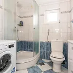 Four-bedroom In Holiday home Primosten