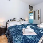 Four-bedroom In Holiday home