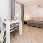 Four-bedroom In Primosten