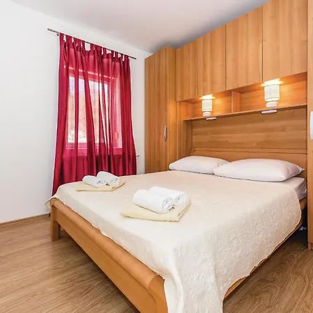 Four-bedroom In Dom wakacyjny *