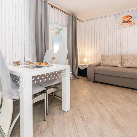 In With House Sea View Primosten