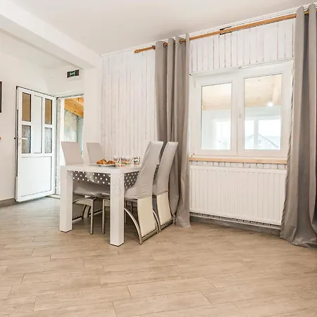 In With House Sea View Primosten