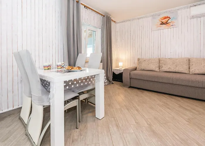 Four-bedroom In Primošten