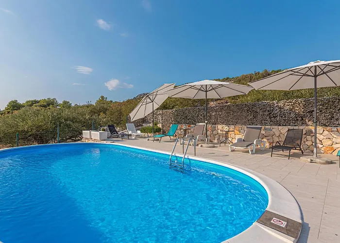 Four-bedroom In Dom wakacyjny *